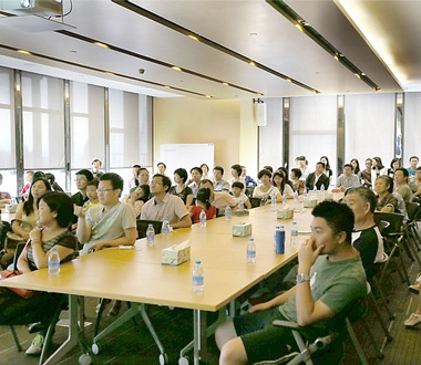 沟通分享 相伴成长--汉京集团2014年家庭开放日活动